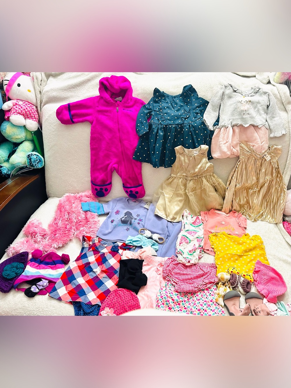 Baby Girl Huge Lot Clothes size 3-12 Month Zara, Gap,Disney Excellent Condition
